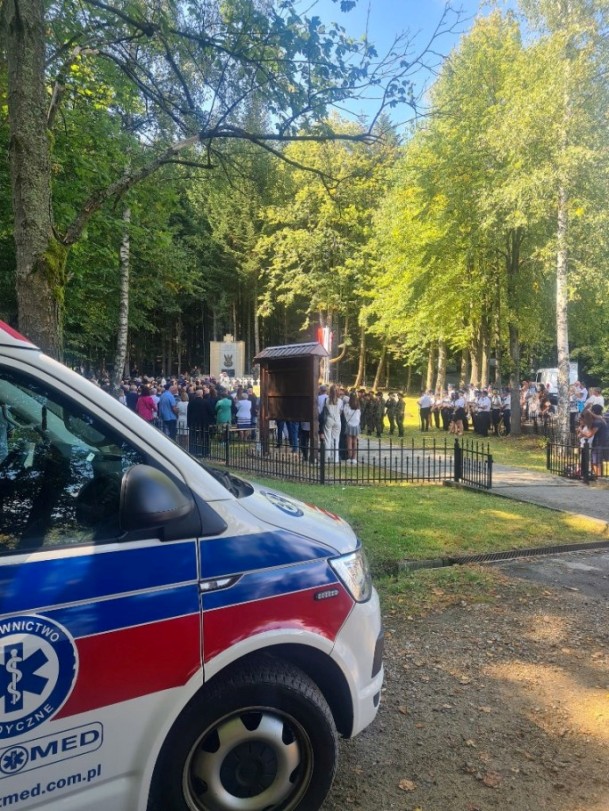 Obchody wybuchu II Wojny – zabezpieczenie medyczne